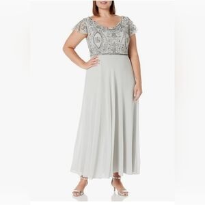 NWT J Kara Front & Back Cowlneck Beaded Short Sleeve Silver Gown 24W